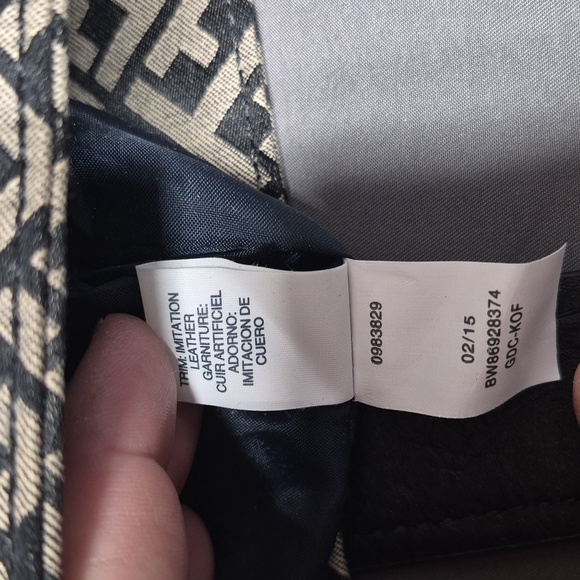 Stylish Tommy Hilfiger Black and Cream Tote Bag American Classics - Picture 16 of 16
